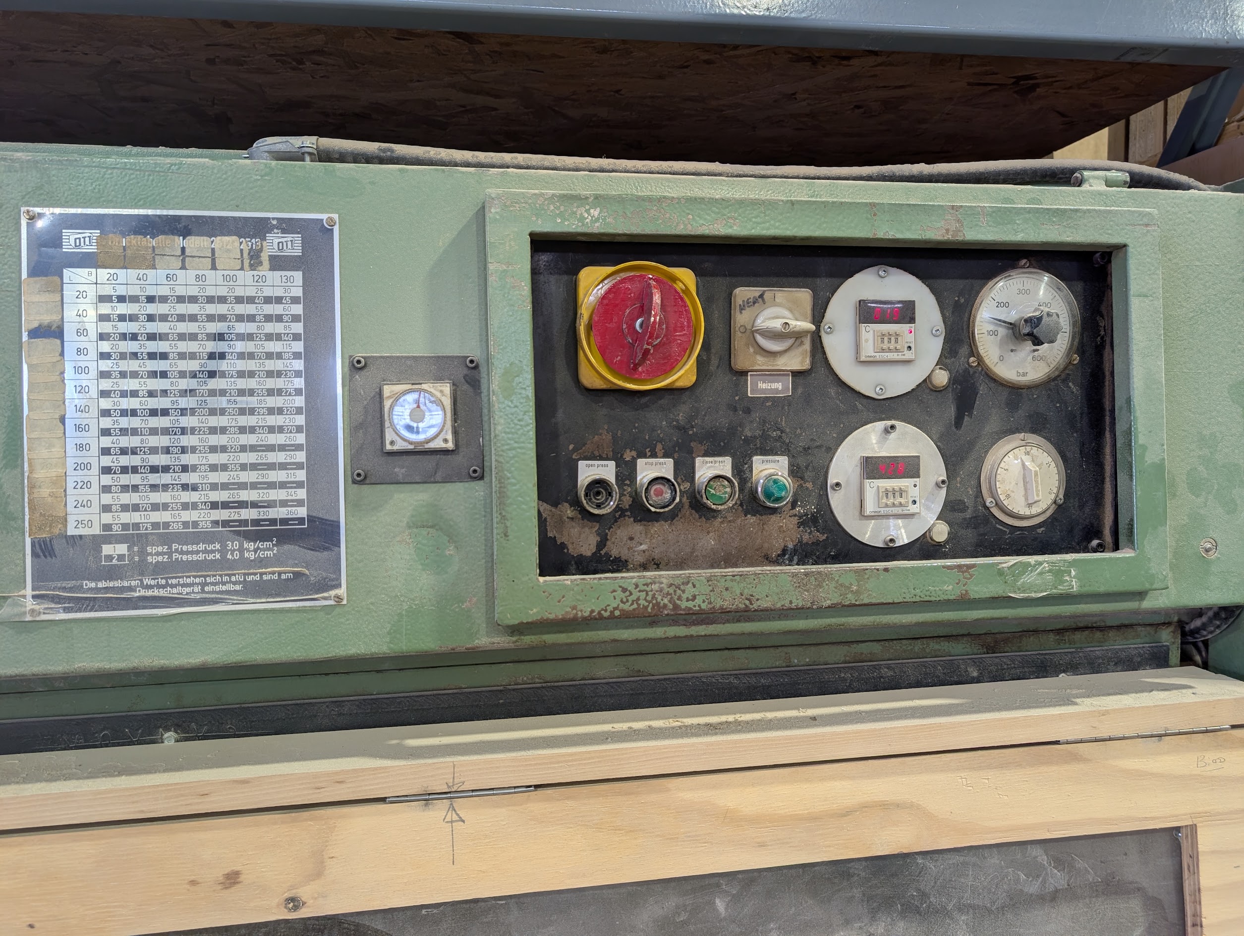 Presse Chaude OTT 4 x 8